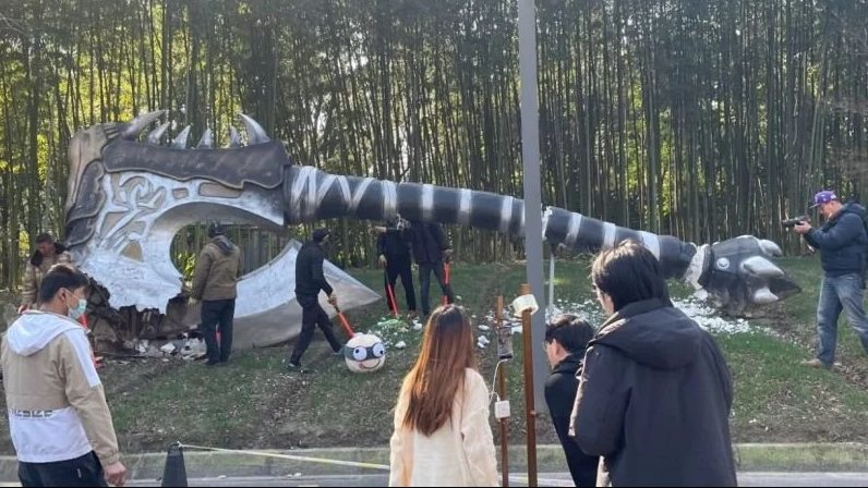 NetEase Tears Down Gorehowl Statue
